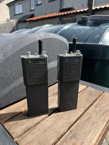 Motorola mt700 way radio - 2,